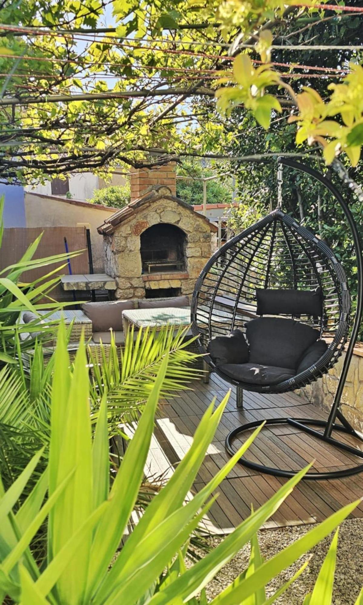 Place Veli Dvor - With Private Garden In Old Town *